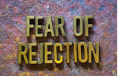 Afwijzing verwerken: waarom het vaak een echo is, geen waarheid